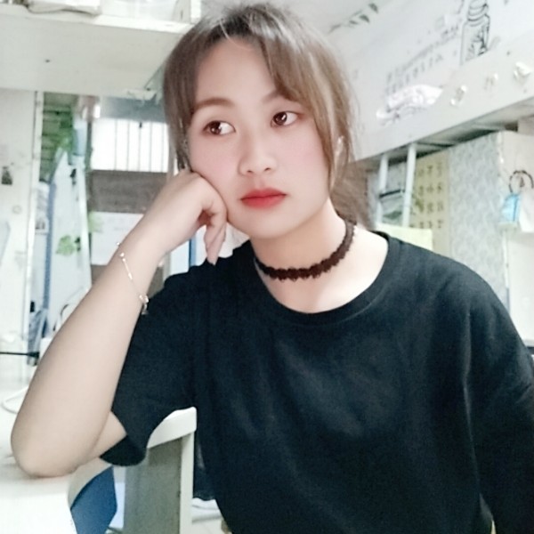 追光的少女的照片