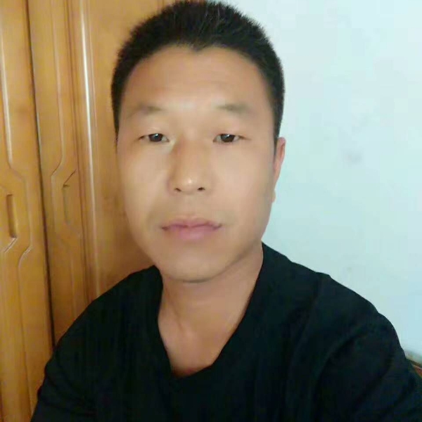 稳重嚓茶等待的照片