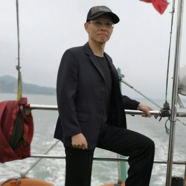 持明自在的照片