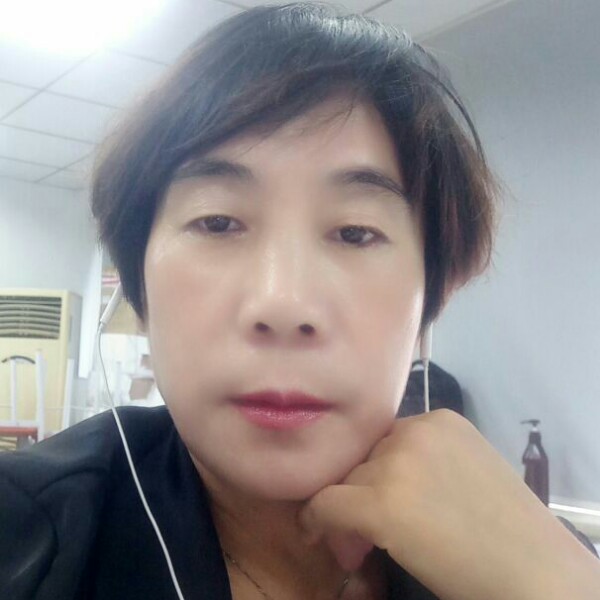 欣喜向路灯的照片