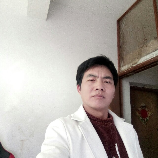 落后服饰的照片