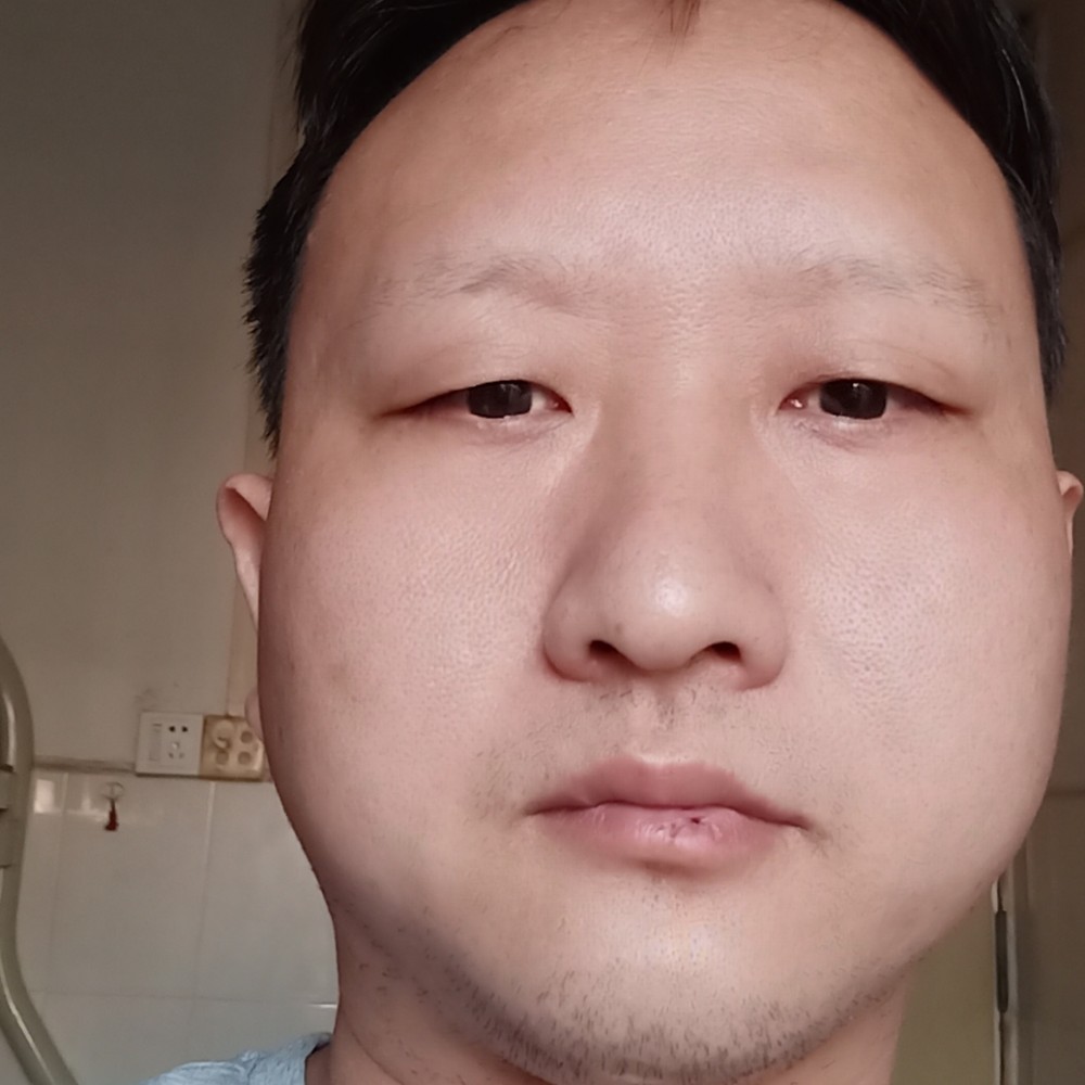 卢常元的照片