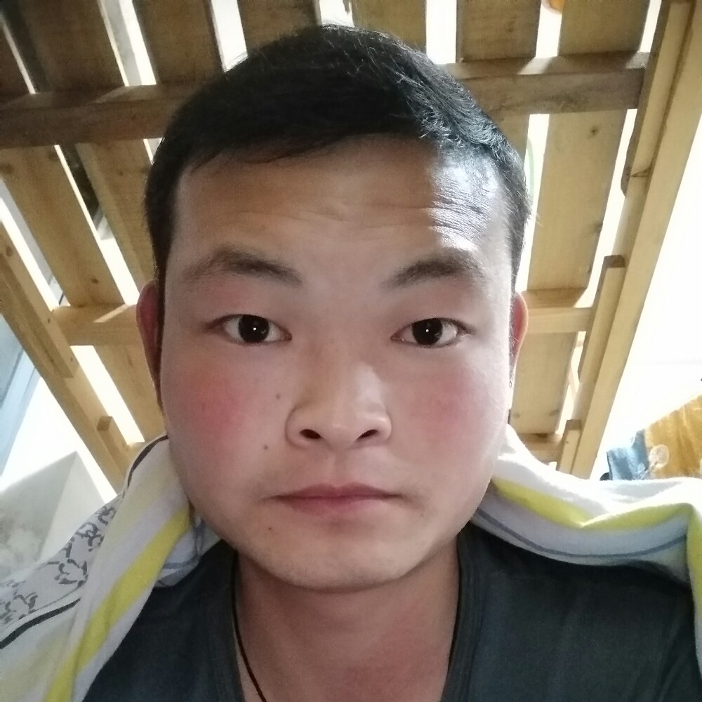短靴落寞的照片