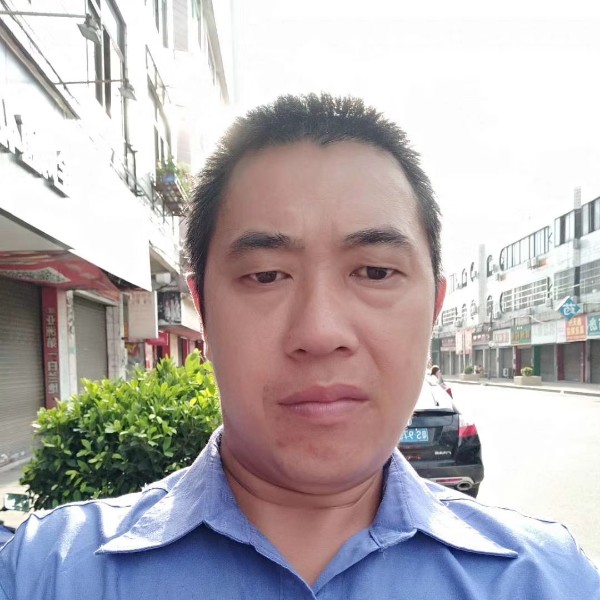 如梦俏皮的照片