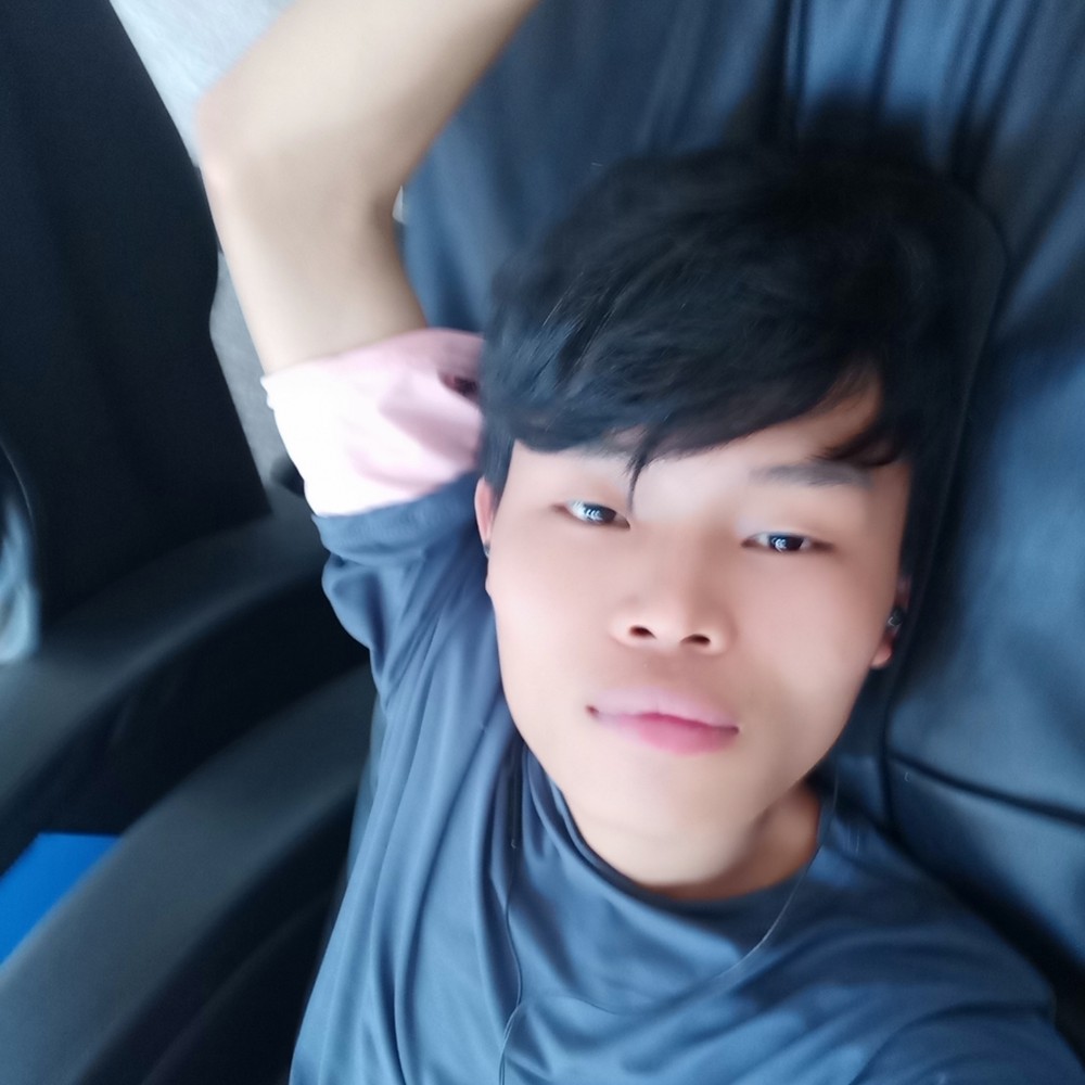 能干吃醋黑裤的照片