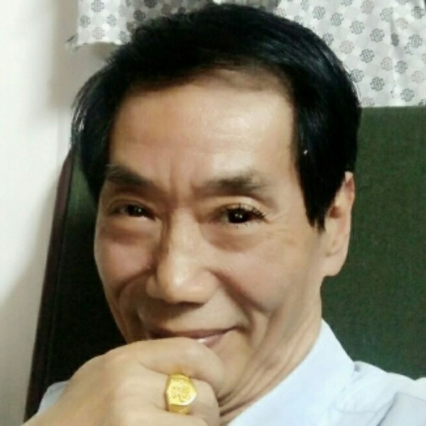 机智迎毛巾的照片