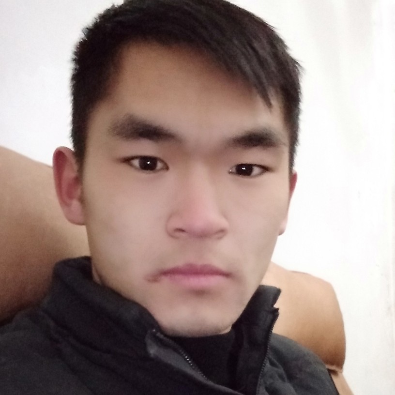 长情深拥小白菜的照片