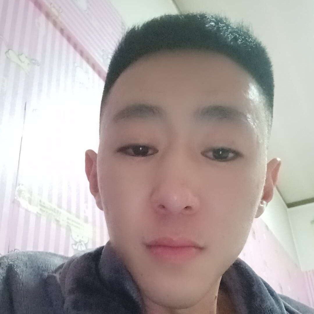 深情扯棒棒糖的照片