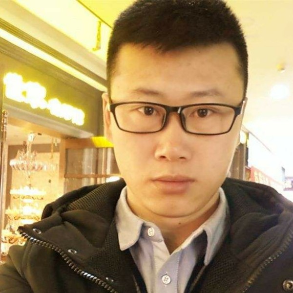 白开水的阔达的照片