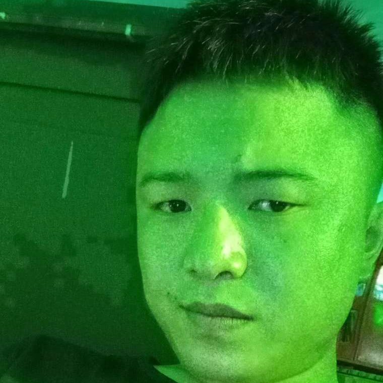 就是一个孤独的鬼的照片