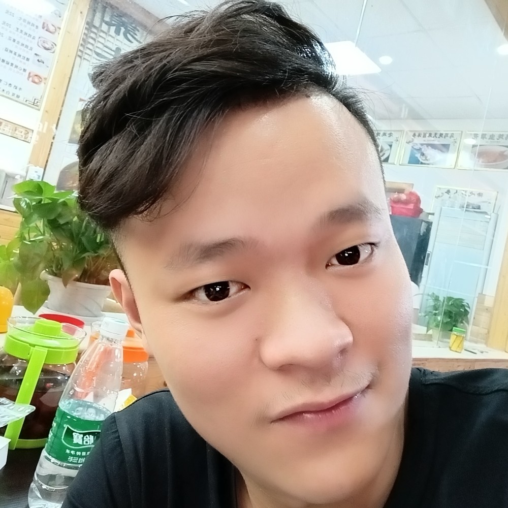 伶俐有水蜜桃的照片