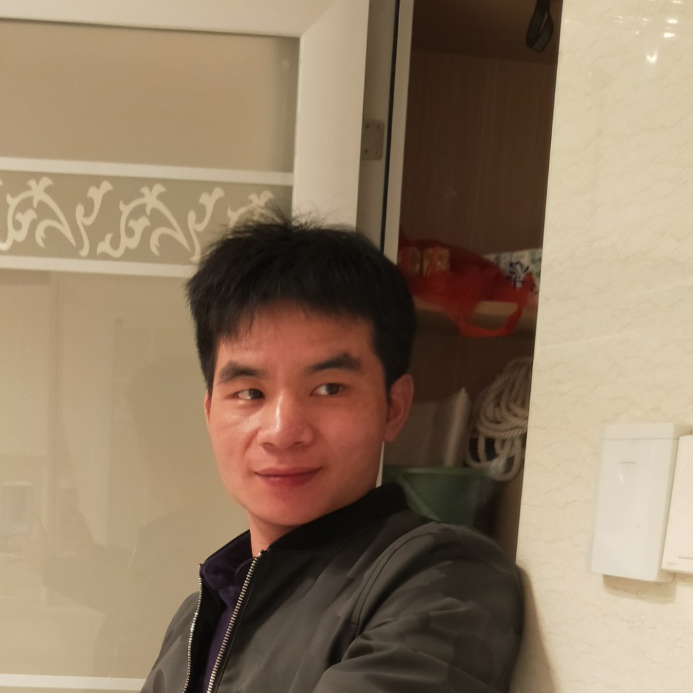 开心耳机的照片