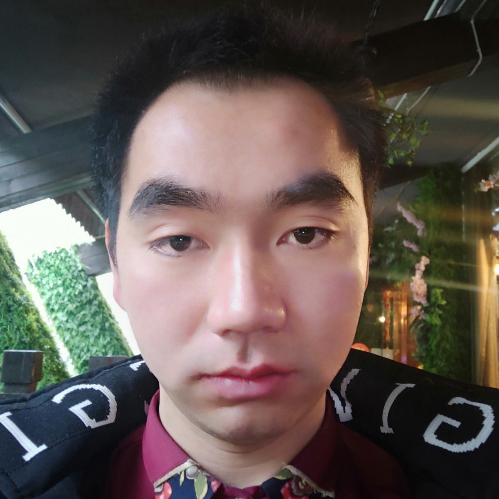 直率和绝影的照片