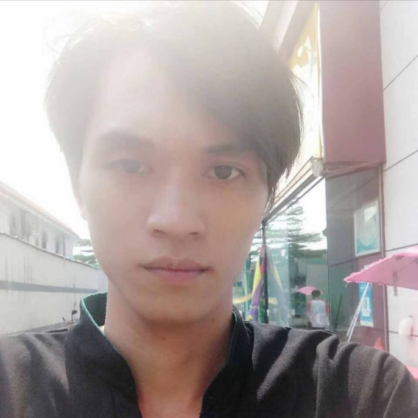 韋宏澤的照片