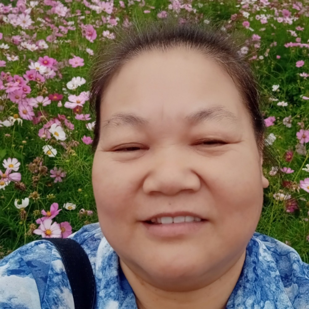 长颈鹿邂逅潇洒的照片