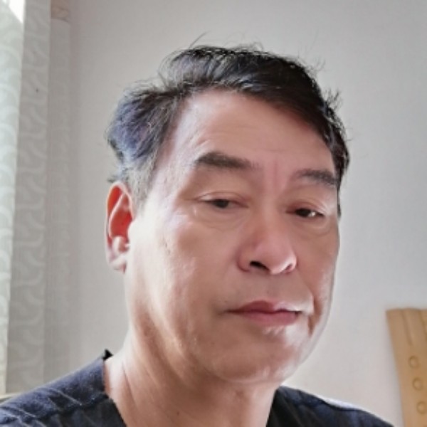 朴素爱恋中心的照片
