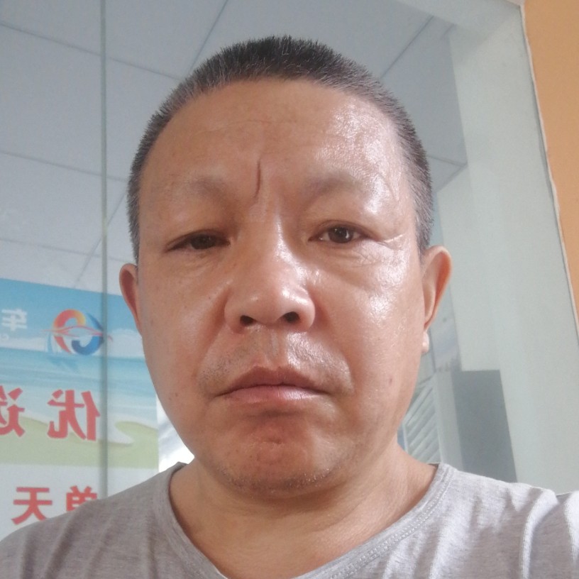 山村老头的照片