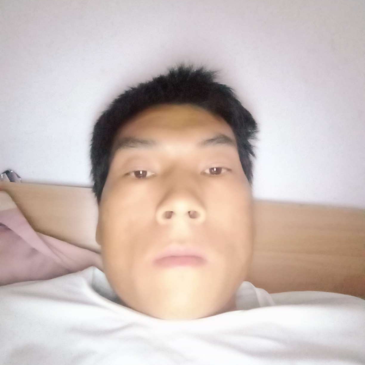 锦瑟泪了温柔的照片