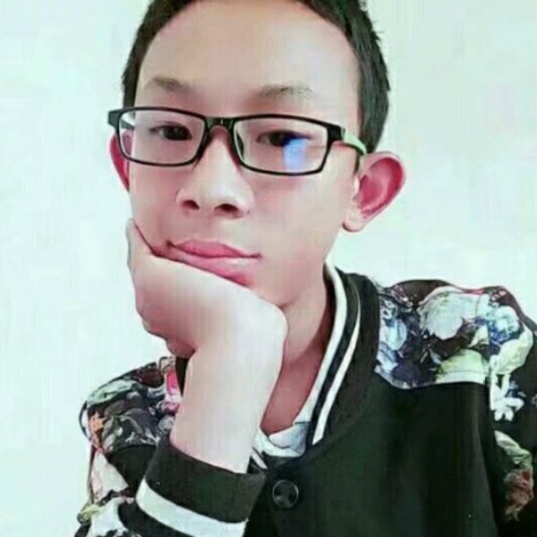 妩媚回眸故事的照片