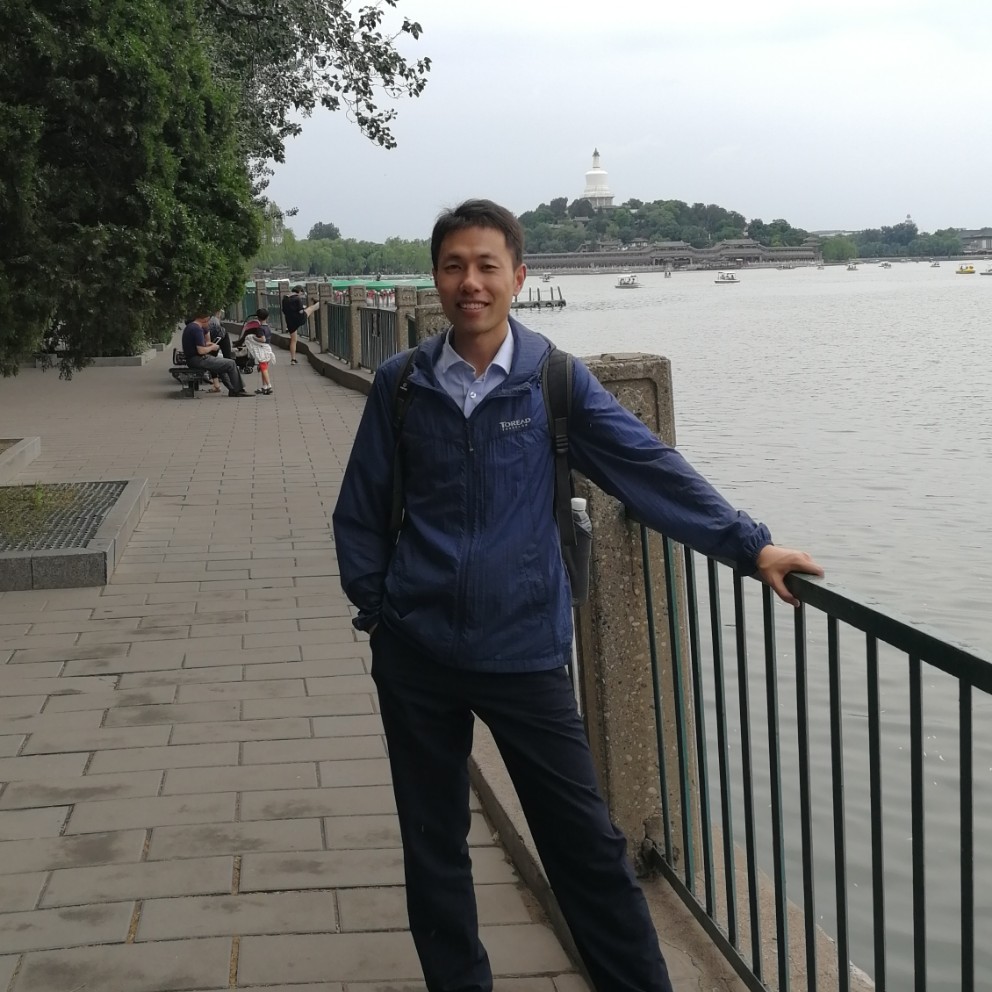 长情愿洛尘的照片