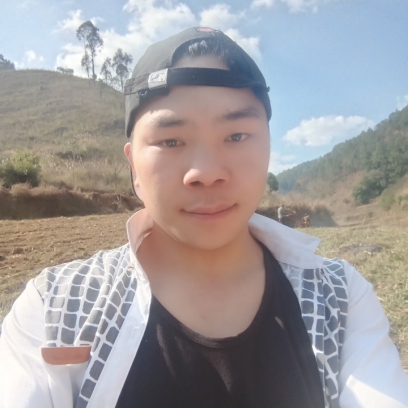 草莓保卫怡然的照片