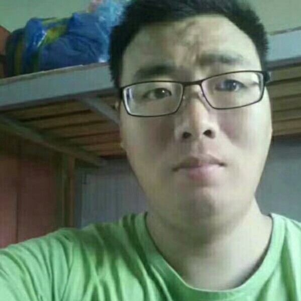 鲜明东的照片