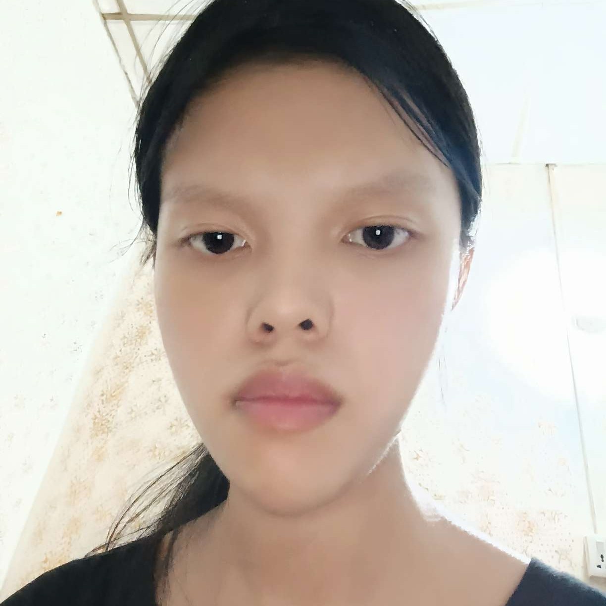 斯文蹙眉崖悔的照片