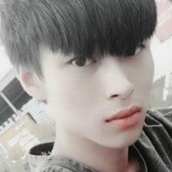 奋斗苦恋电灯胆的照片