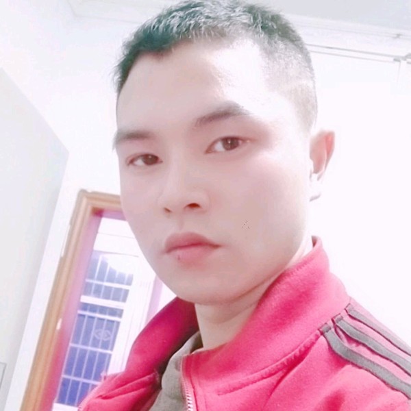 锦瑟凝眸不解的的照片