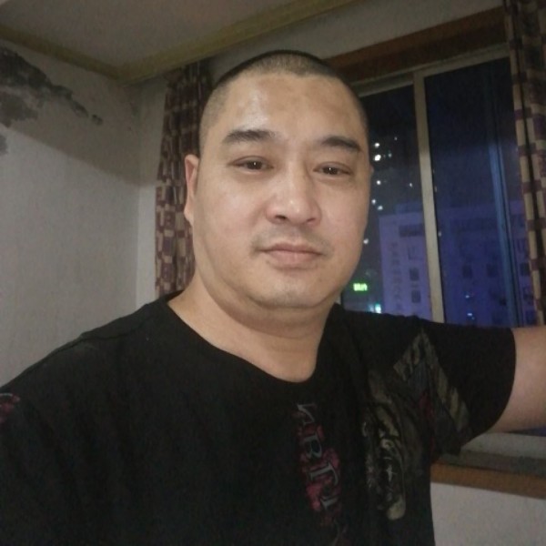 化羽保卫苹果的照片