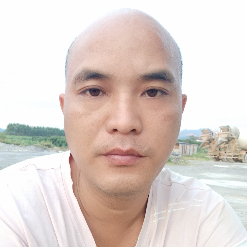 光头哥寻媳妇的照片