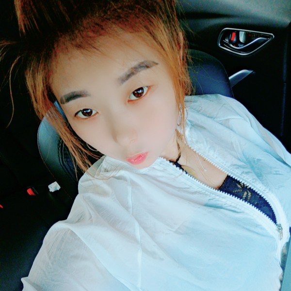 疯狂拽丫头的照片