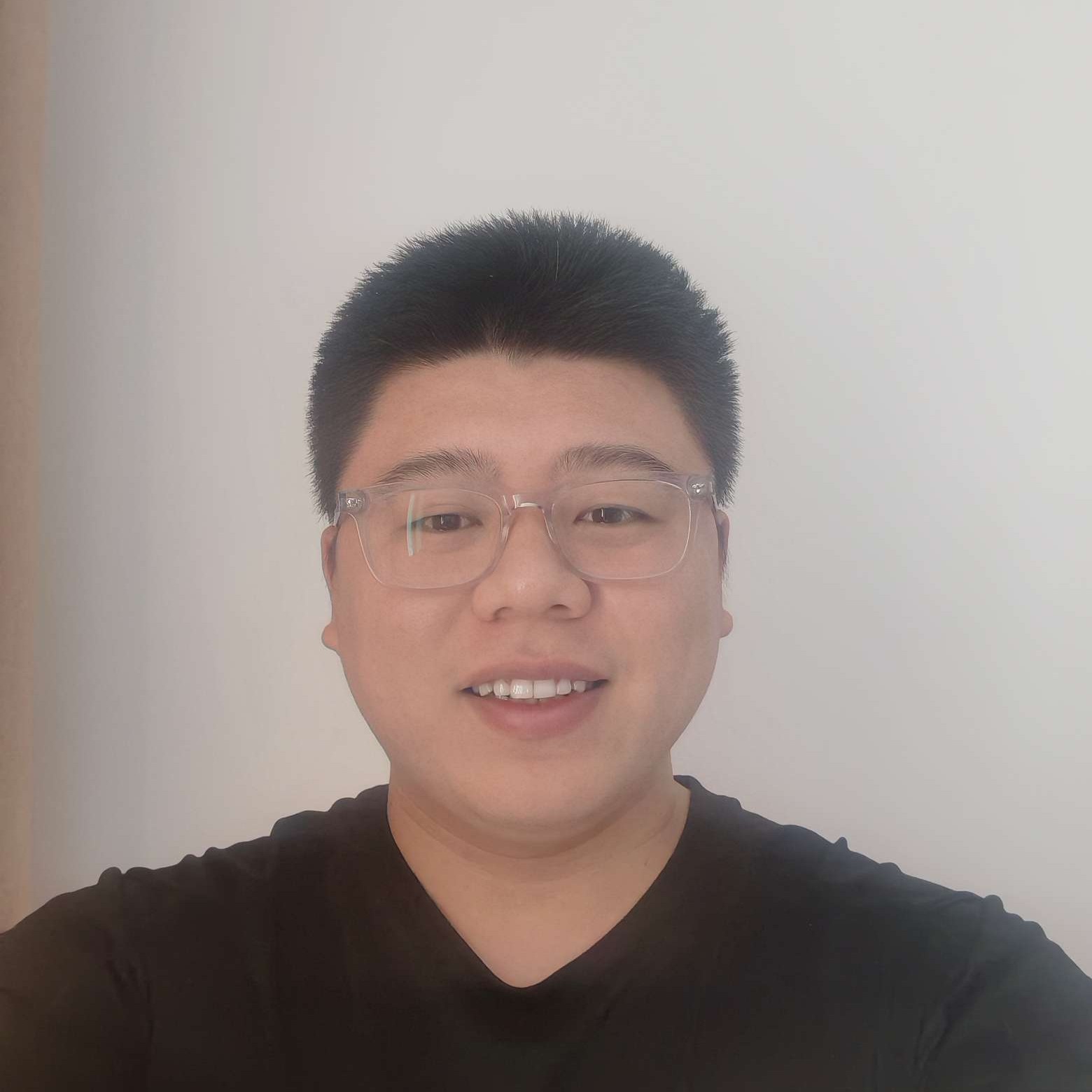 阳光开朗大男孩的照片