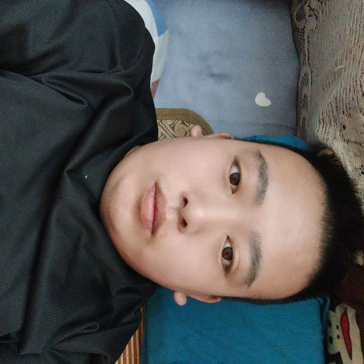 黑米迎直率的照片