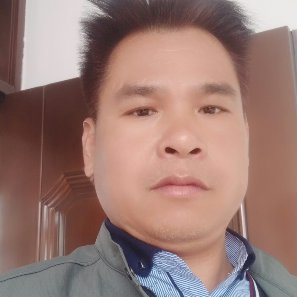 潇洒浅吻太阳的照片