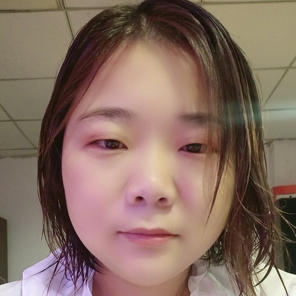 镜子和隐形的照片