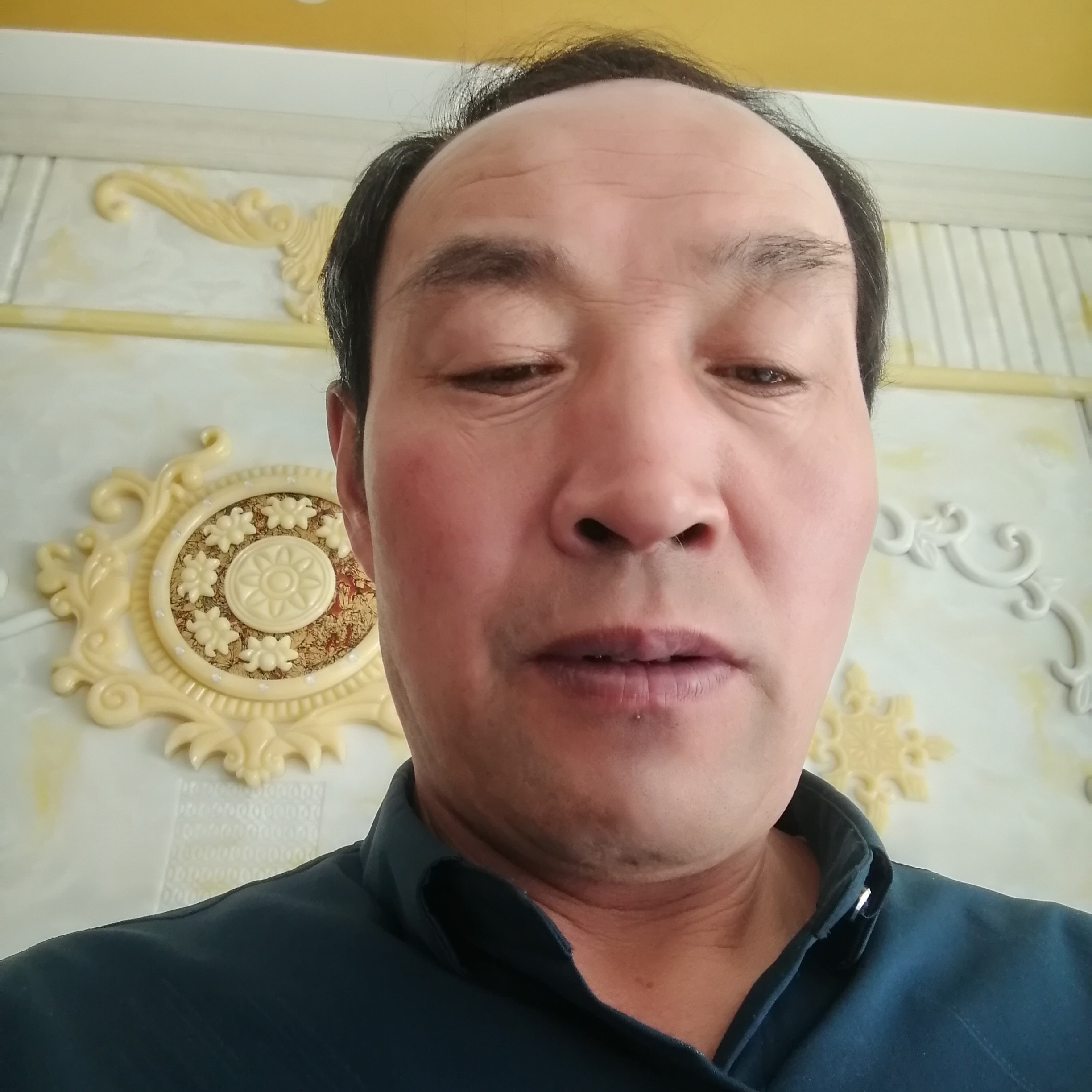 胡萝卜泪了隐忍的照片