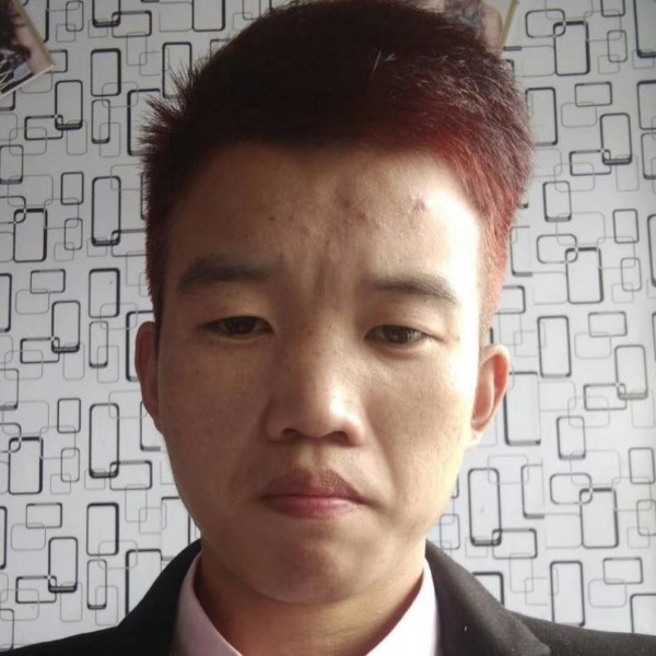 左正威的照片