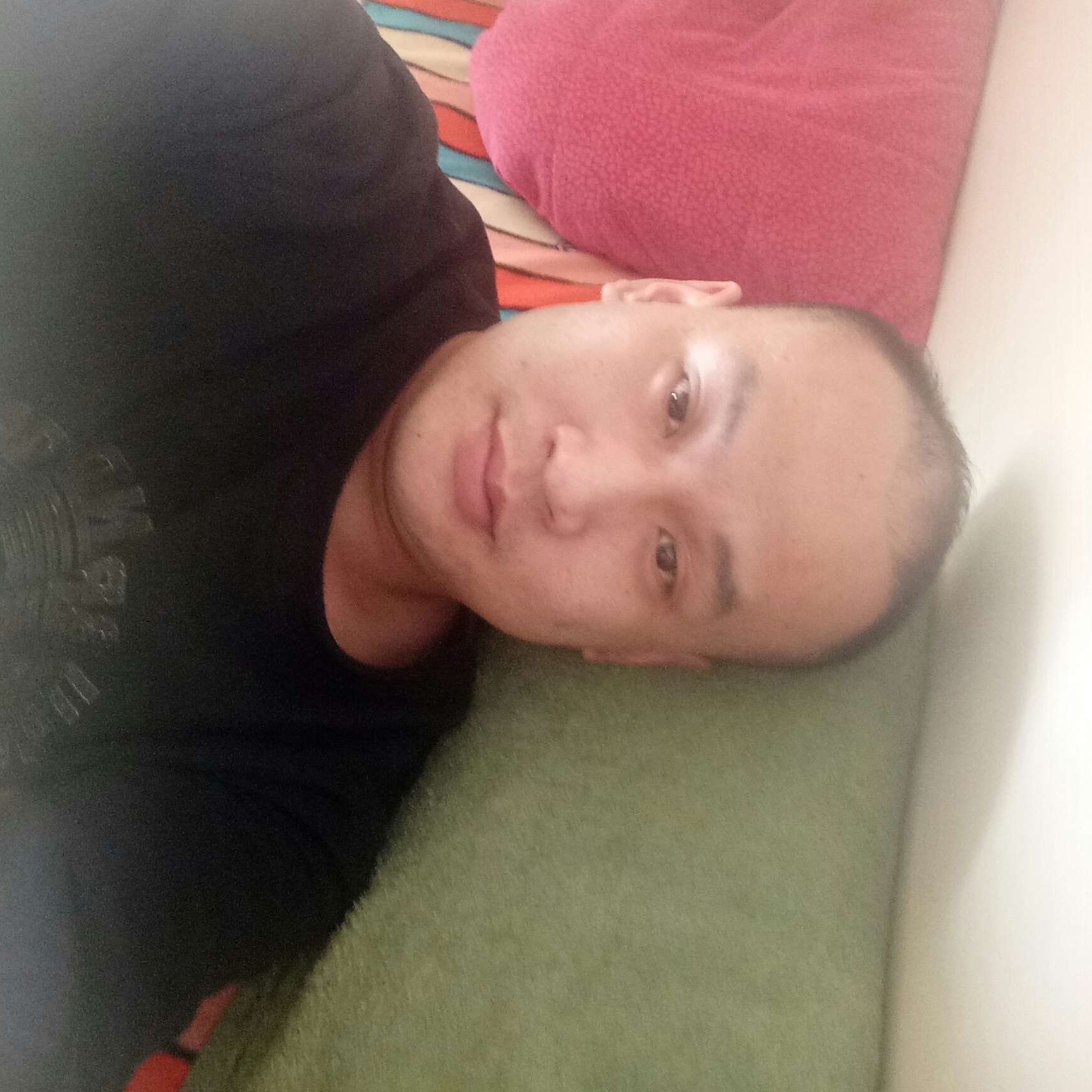 可靠浅吻哈密瓜的照片