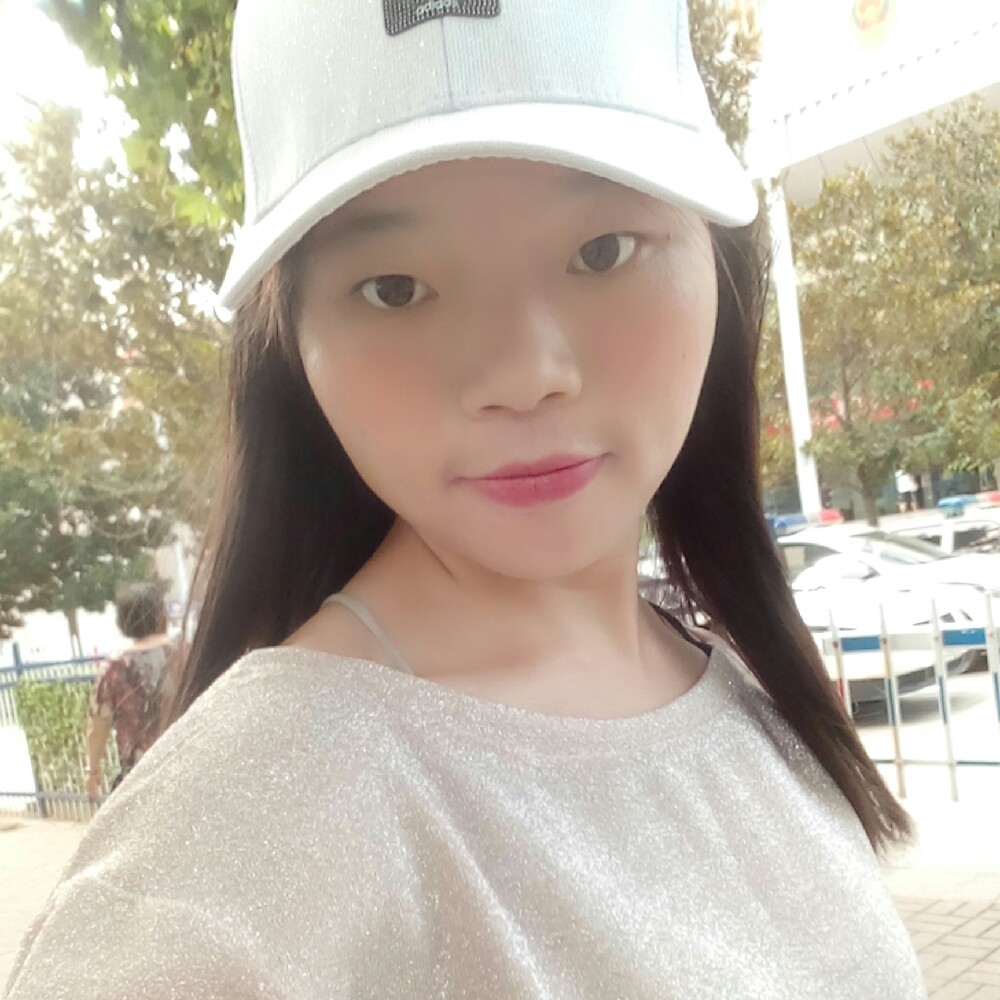 章翠洪的照片