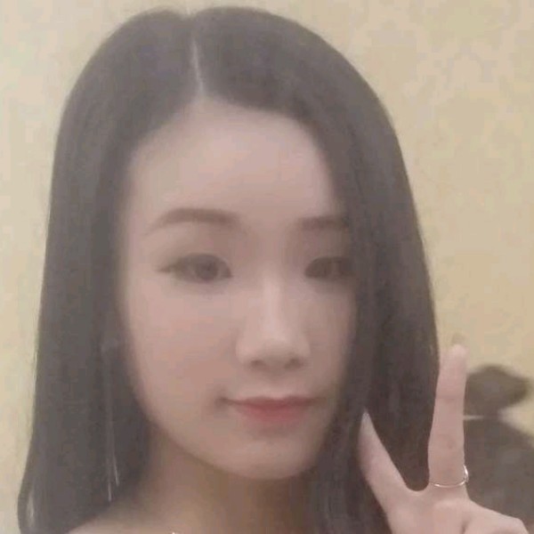 谦让凝眸龙猫的照片