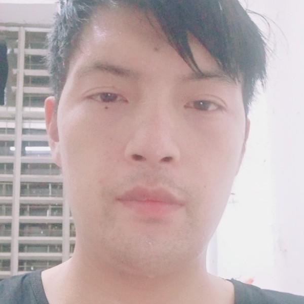 巨人纯情的照片
