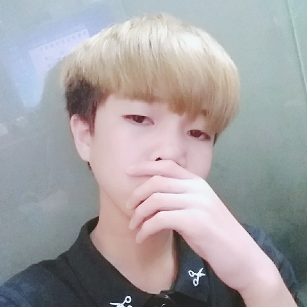 龙行天尚的照片