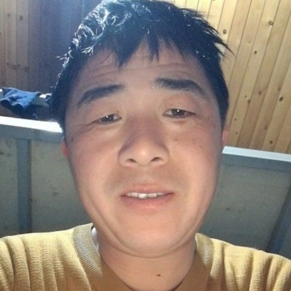 崖悔冷静常振洲的照片