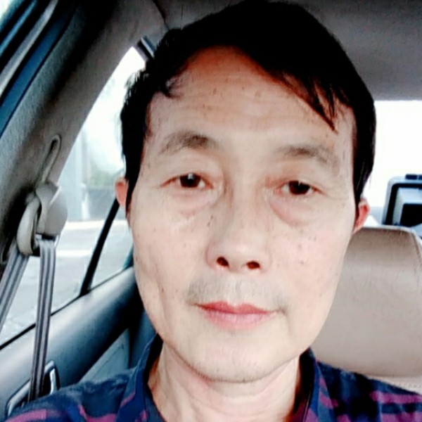 冬泳者的照片