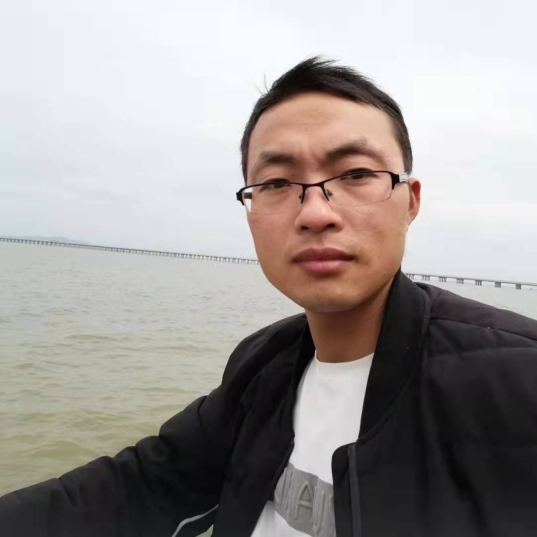 在找小龙女的照片