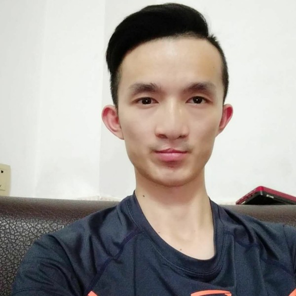 柔弱云朵的照片