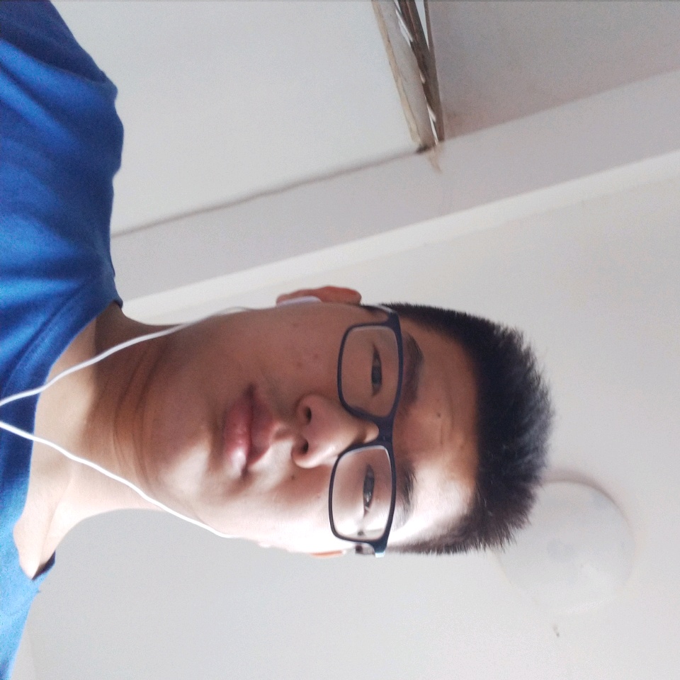 知足的耿直boy的照片