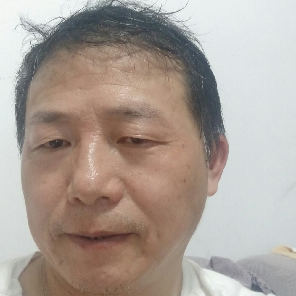 哈密瓜浅吻亲爱的的照片