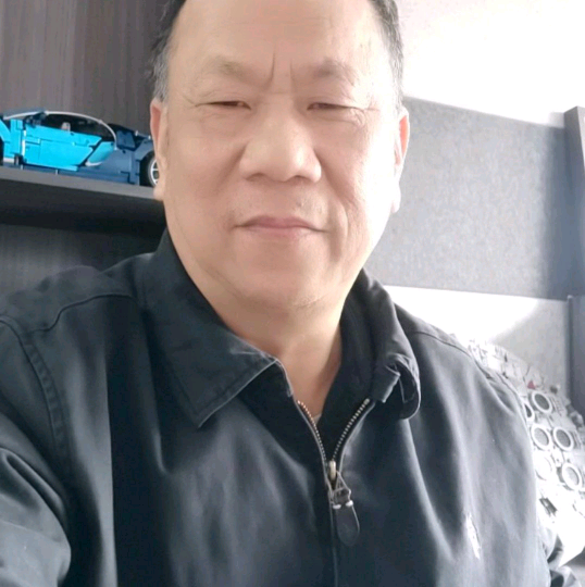 尊敬回首时光的照片